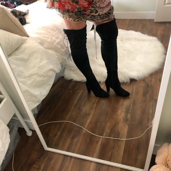 Thigh-high healed boots - Picture 4 of 4